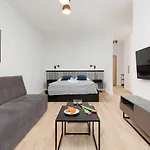 Artistic Zoliborz By Renters 바르샤바
