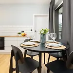 아파트 Artistic Zoliborz By Renters 바르샤바