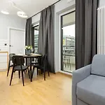 Artistic Zoliborz By Renters 바르샤바