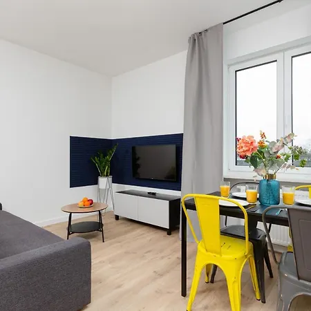 Artistic Zoliborz By Renters Apartamento *